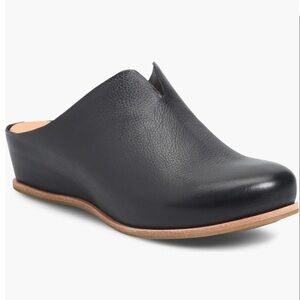 Kork-Ease Para Black Leather Mules Clogs